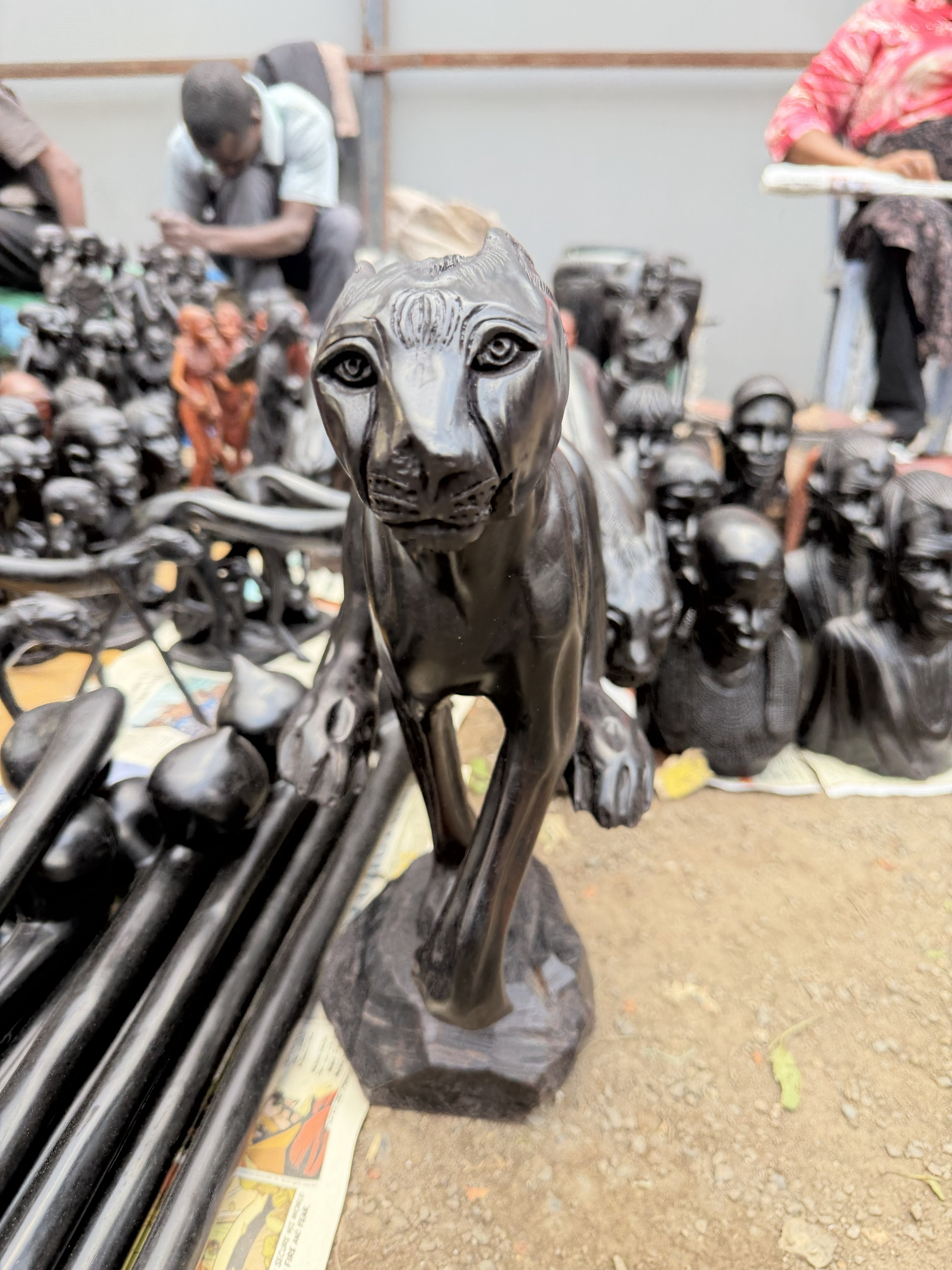 Carved Ebony Cheetah Sculpture