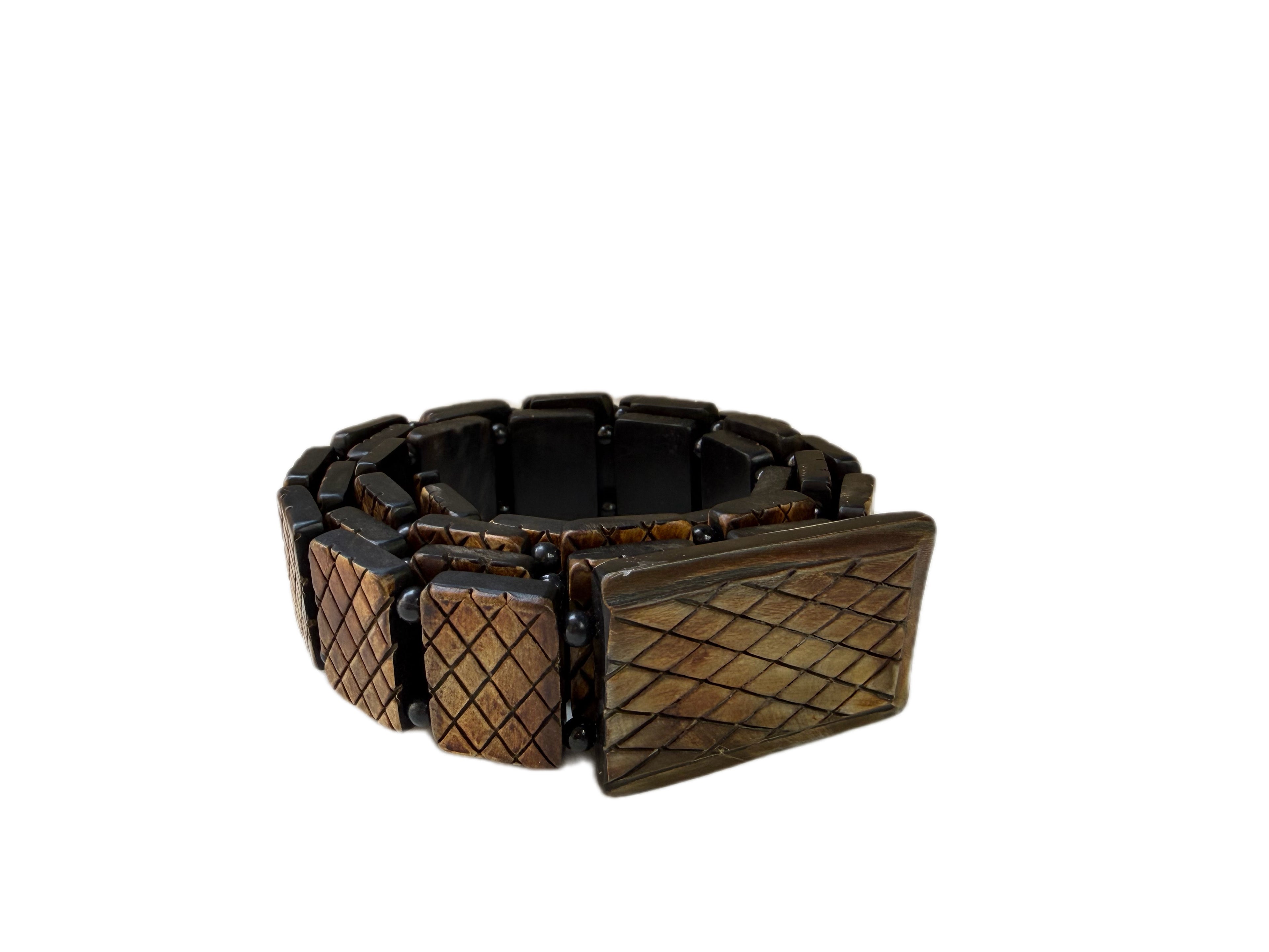 Lattice Weave Carved Horn Belt