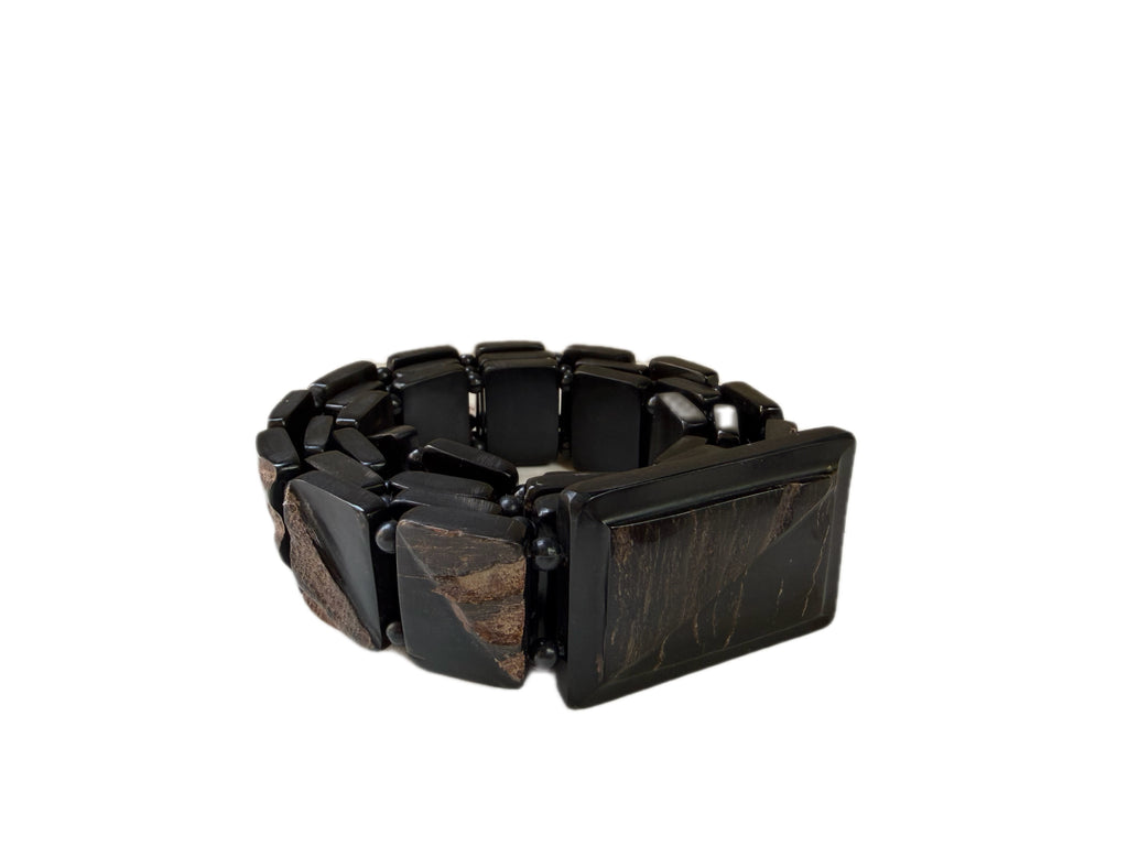 Alternating Tile Carabao Horn Belt
